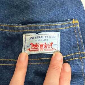 Levi's 1980's White label/tab High waist Women's jeans Wide leg